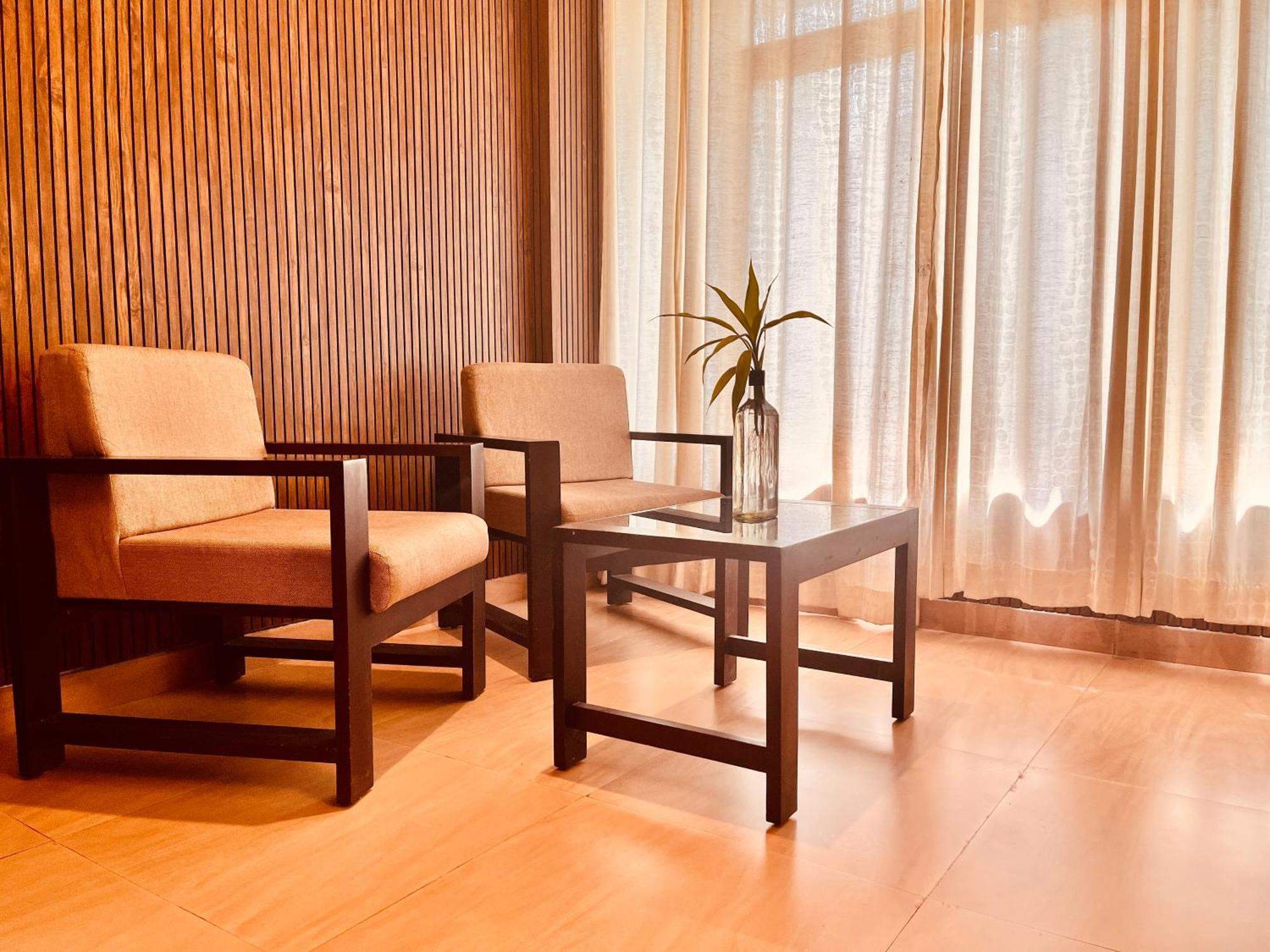 Pearl Grand Boutique Cottage In Omaxe Anandam Vrindavan - #Premium Ac Rooms With Balcony #Big Parking #Lift #Garden #Peaceful Area #Near Prem Mandir #Property Of The Year #Most Awarded Ngoại thất bức ảnh