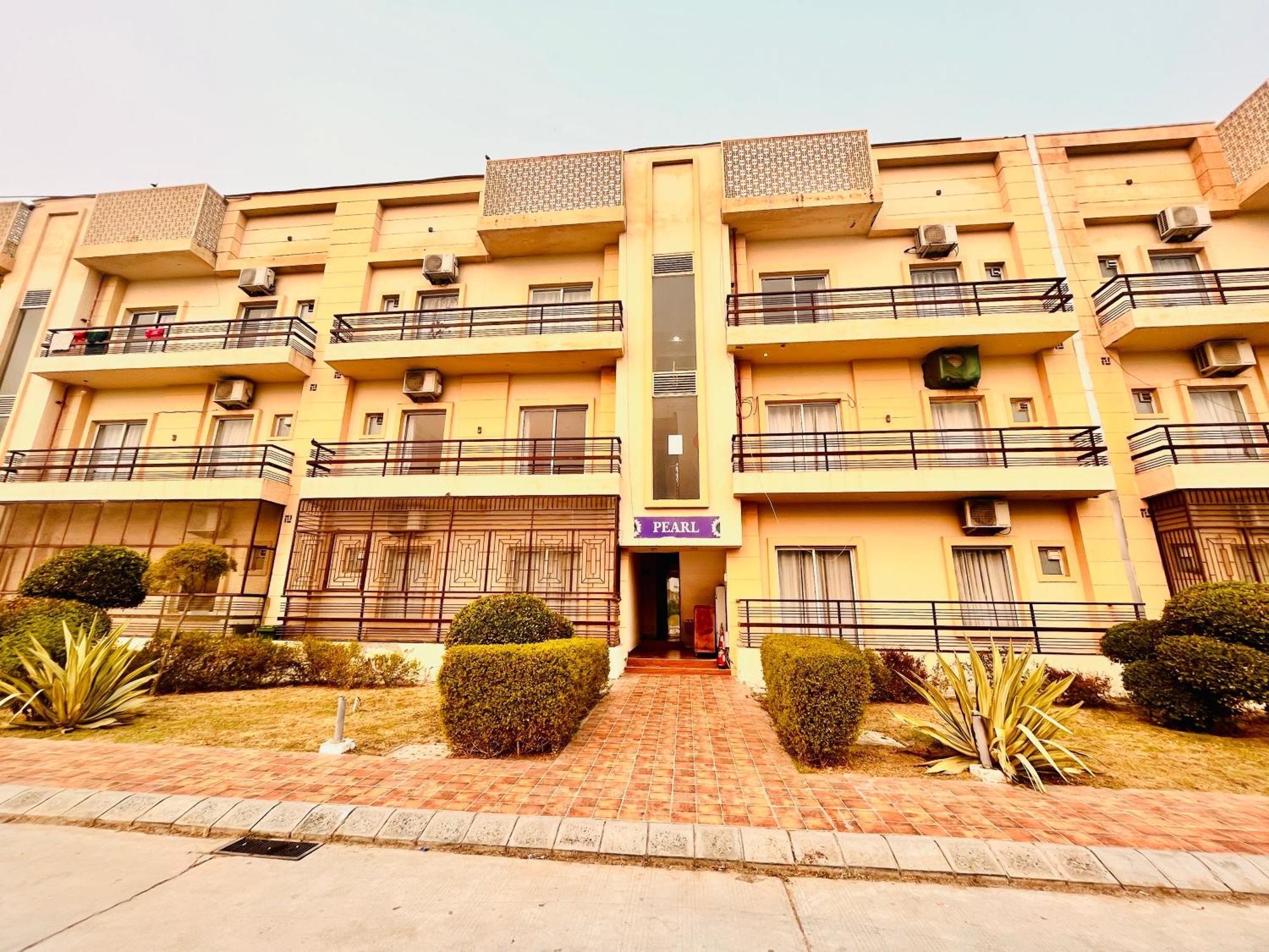 Pearl Grand Boutique Cottage In Omaxe Anandam Vrindavan - #Premium Ac Rooms With Balcony #Big Parking #Lift #Garden #Peaceful Area #Near Prem Mandir #Property Of The Year #Most Awarded Ngoại thất bức ảnh