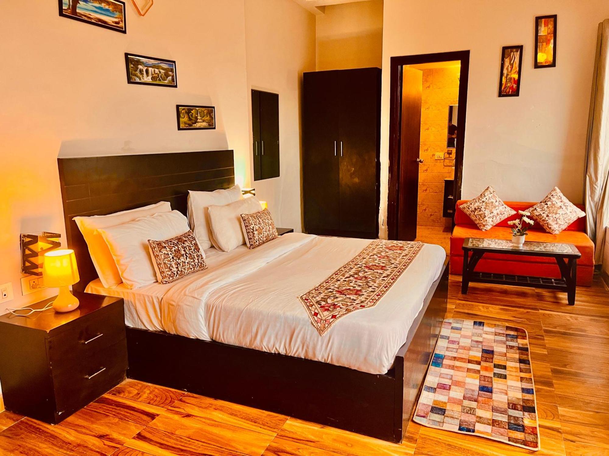 Pearl Grand Boutique Cottage In Omaxe Anandam Vrindavan - #Premium Ac Rooms With Balcony #Big Parking #Lift #Garden #Peaceful Area #Near Prem Mandir #Property Of The Year #Most Awarded Ngoại thất bức ảnh