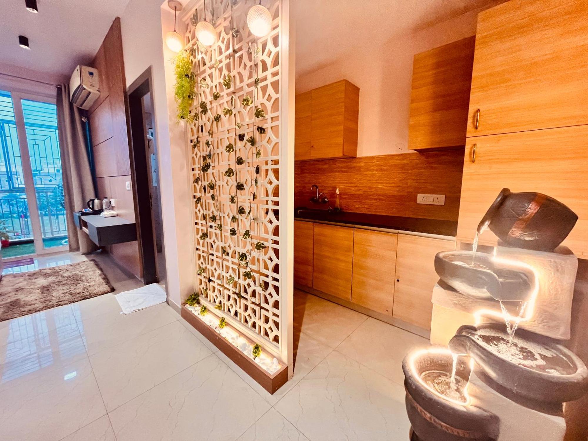 Pearl Grand Boutique Cottage In Omaxe Anandam Vrindavan - #Premium Ac Rooms With Balcony #Big Parking #Lift #Garden #Peaceful Area #Near Prem Mandir #Property Of The Year #Most Awarded Ngoại thất bức ảnh